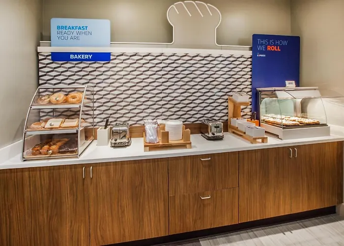 Hotel Express Carbondale By Ihg Murphysboro
