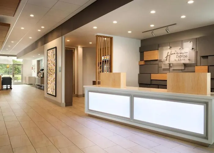 Express Carbondale By Ihg 2*